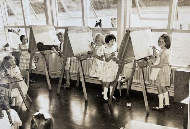 BW_1960s_Art-Class.jpeg