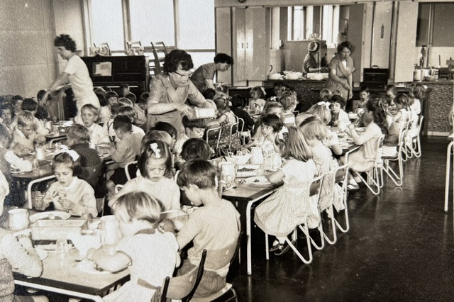 BW_1960s_SchoolDinners_1.jpeg
